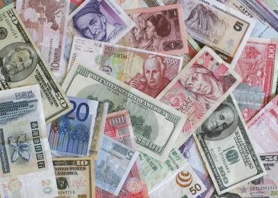 The Foreign Currency Game